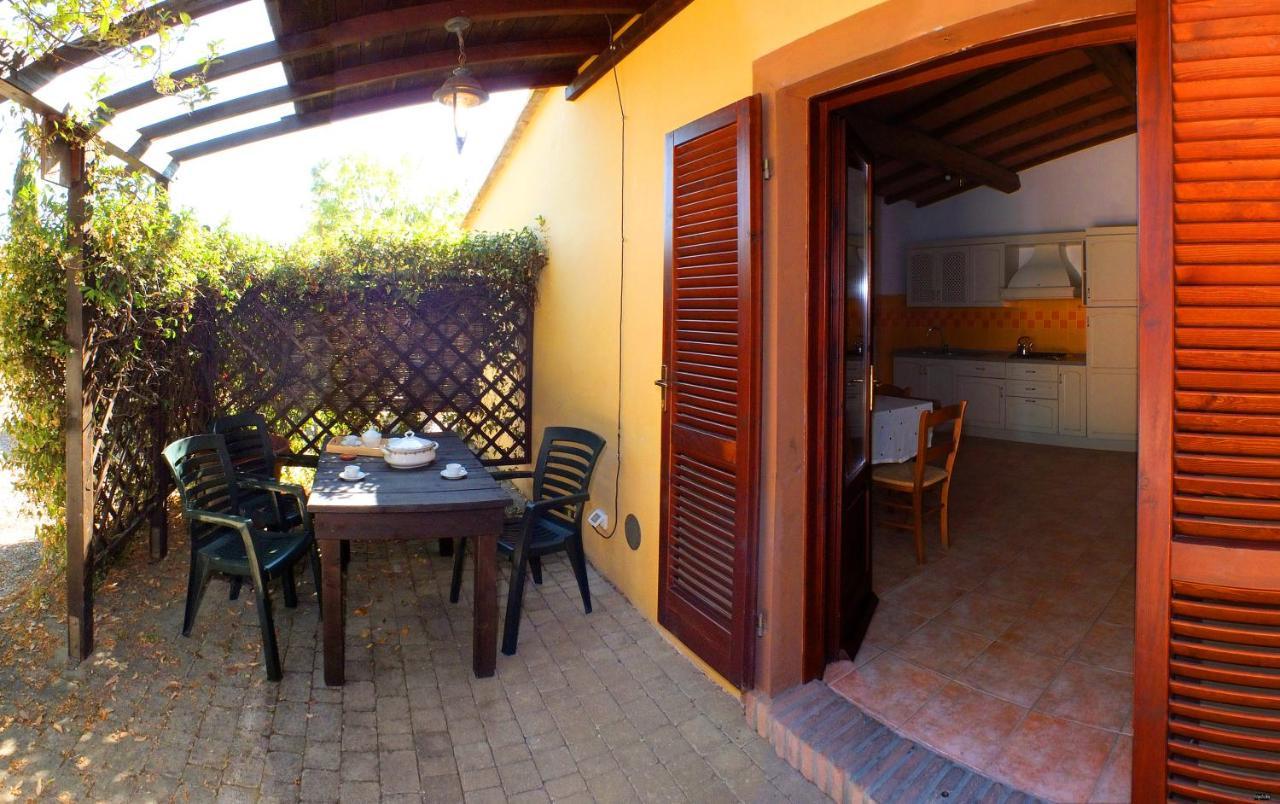 Agriturismo Le Pescine Vada Kültér fotó